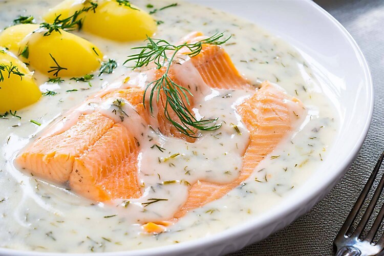 Lachs mit Kartoffeln in Dillsauce